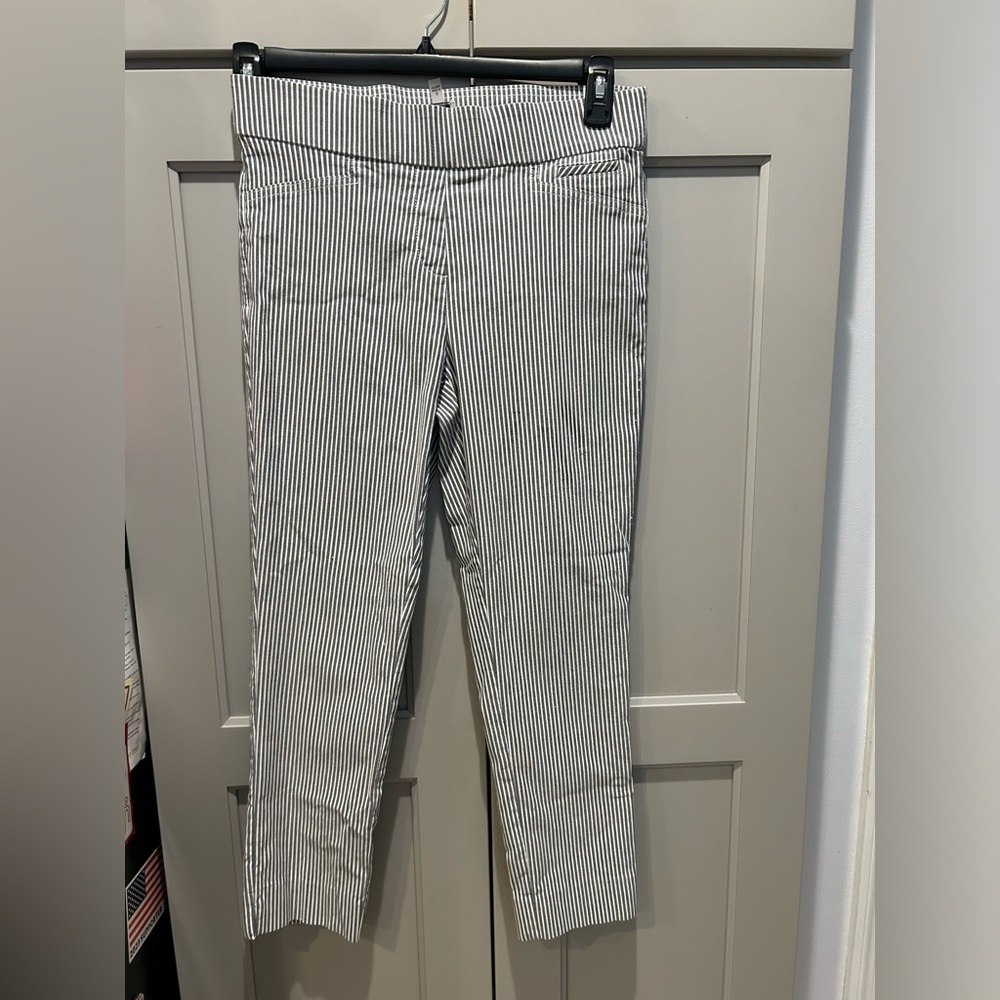 Anne Klein woman’s pants size 6